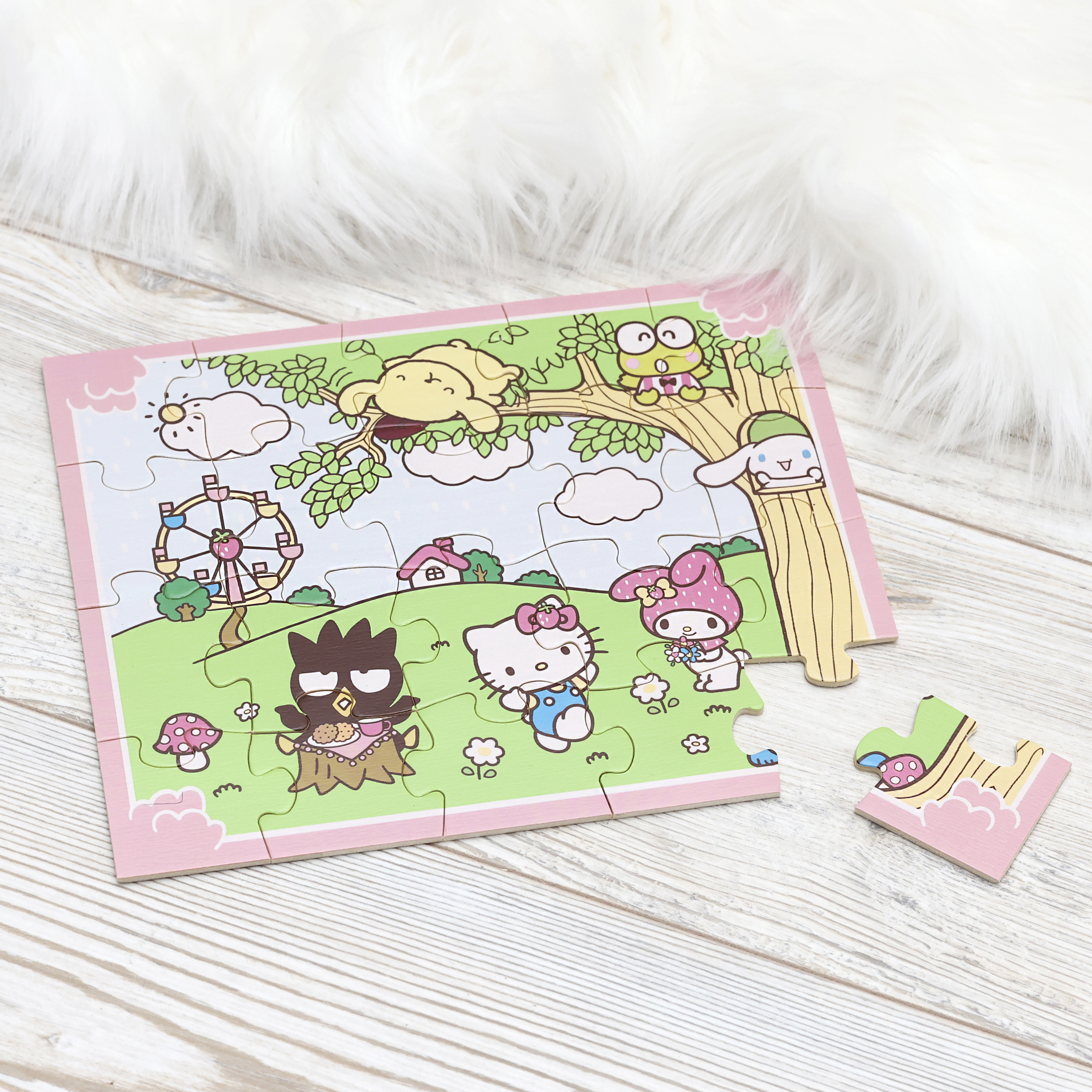 Hello Kitty and Friends hello kitty puzzle wooden puzzle 20 pieces
